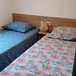 Mh410 3 Dont Parentale Et 2 Sdb Dans 4 Etoiles * Saint-Julien-en-Born